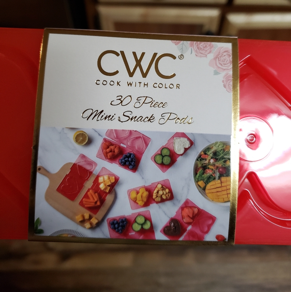 CWC Red Heart Mini Snack Pots - 30 Piece - Picture 2 of 3